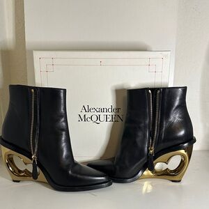 Alexander McQueen Black Leather Boots with Gold Heels Sz 38/US 8